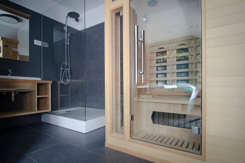 Apartma s savno 1 - Secondary 2